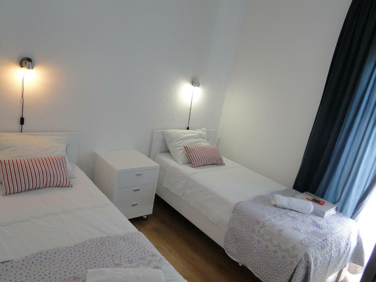 Mir Apartments Primošten Exteriör bild